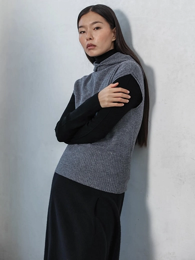 джемпер Umarmung UM253WVT54